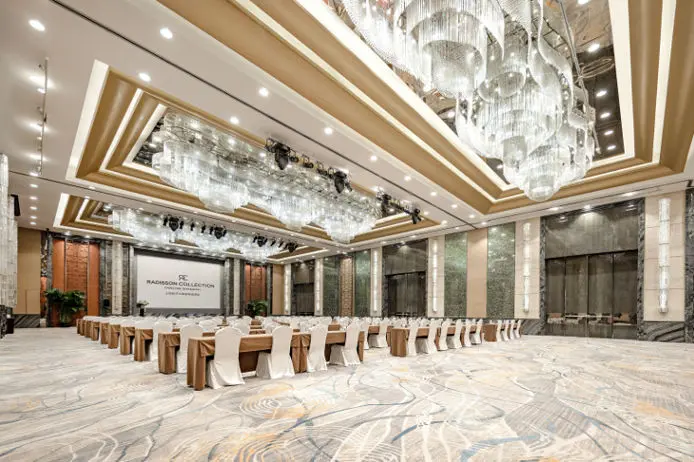 The Radisson Collection Hotel Yangtze Shanghai boasts 13 function rooms totaling over 2000 square meters of banquet space