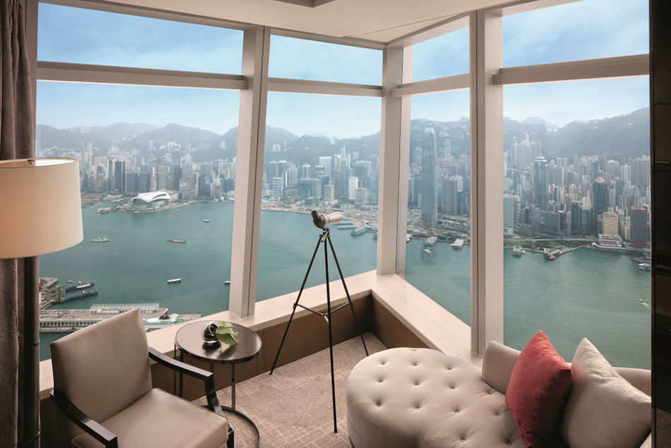 Deluxe Victoria Harbour Suite