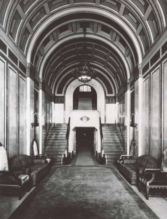 Entrance hall facingThe Bund in the 1930s