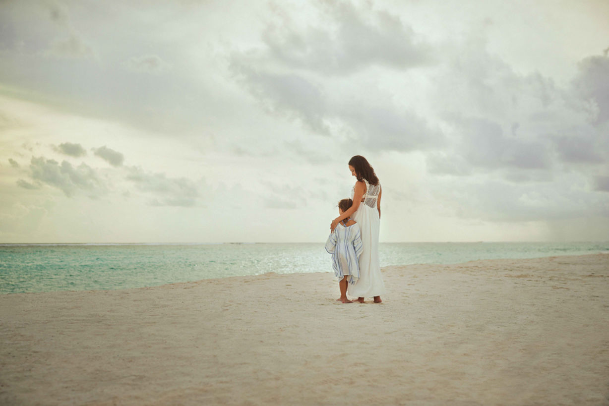 MomDaughter Beach